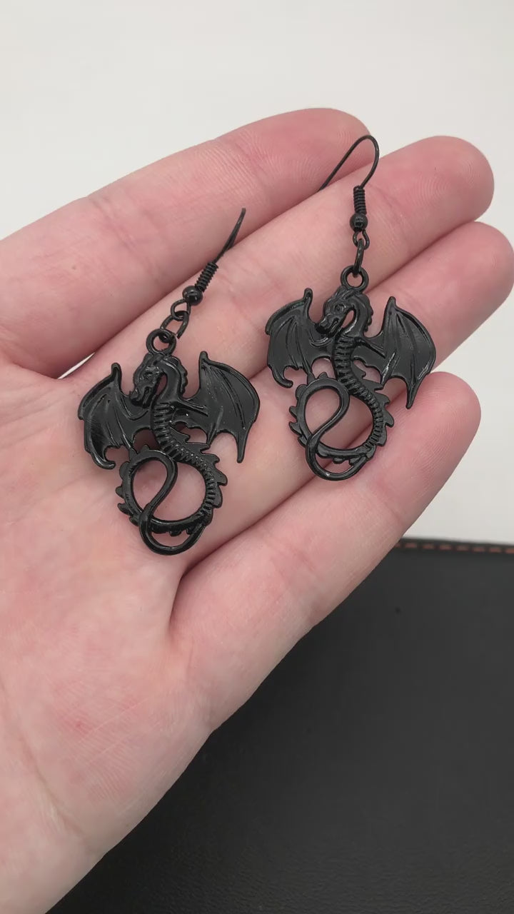 New Gothic black dragon earrings - Animals Aso